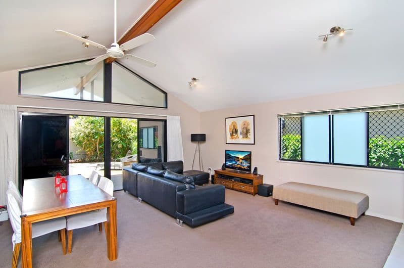 100 Cypress Terrace, PALM BEACH QLD 4221, Palm Beach - Thumbnail 6
