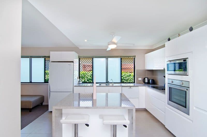 100 Cypress Terrace, PALM BEACH QLD 4221, Palm Beach - Thumbnail 7