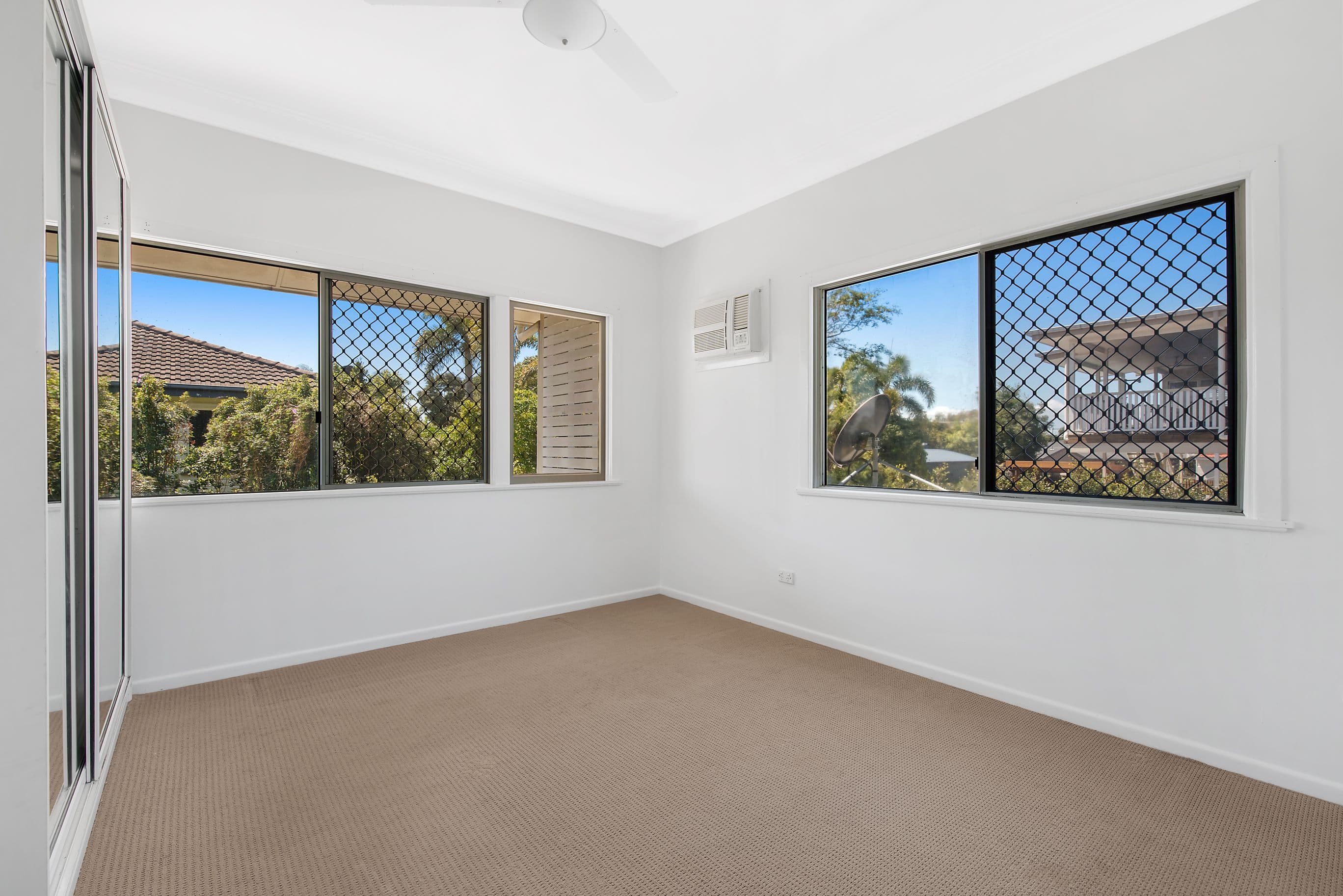 22 Seaville Avenue, Scarborough QLD 4020, Scarborough - Thumbnail 8