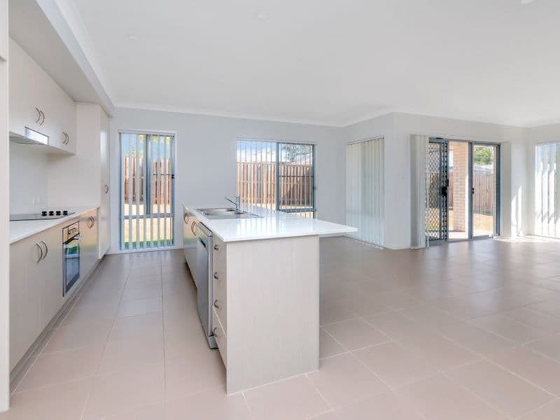 30 Essington Mews, Leichhardt QLD 4305, Leichhardt - Thumbnail 2