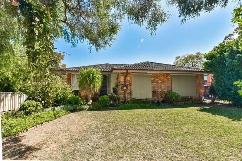 6 Collaroy Road, Woodbine - Image 1