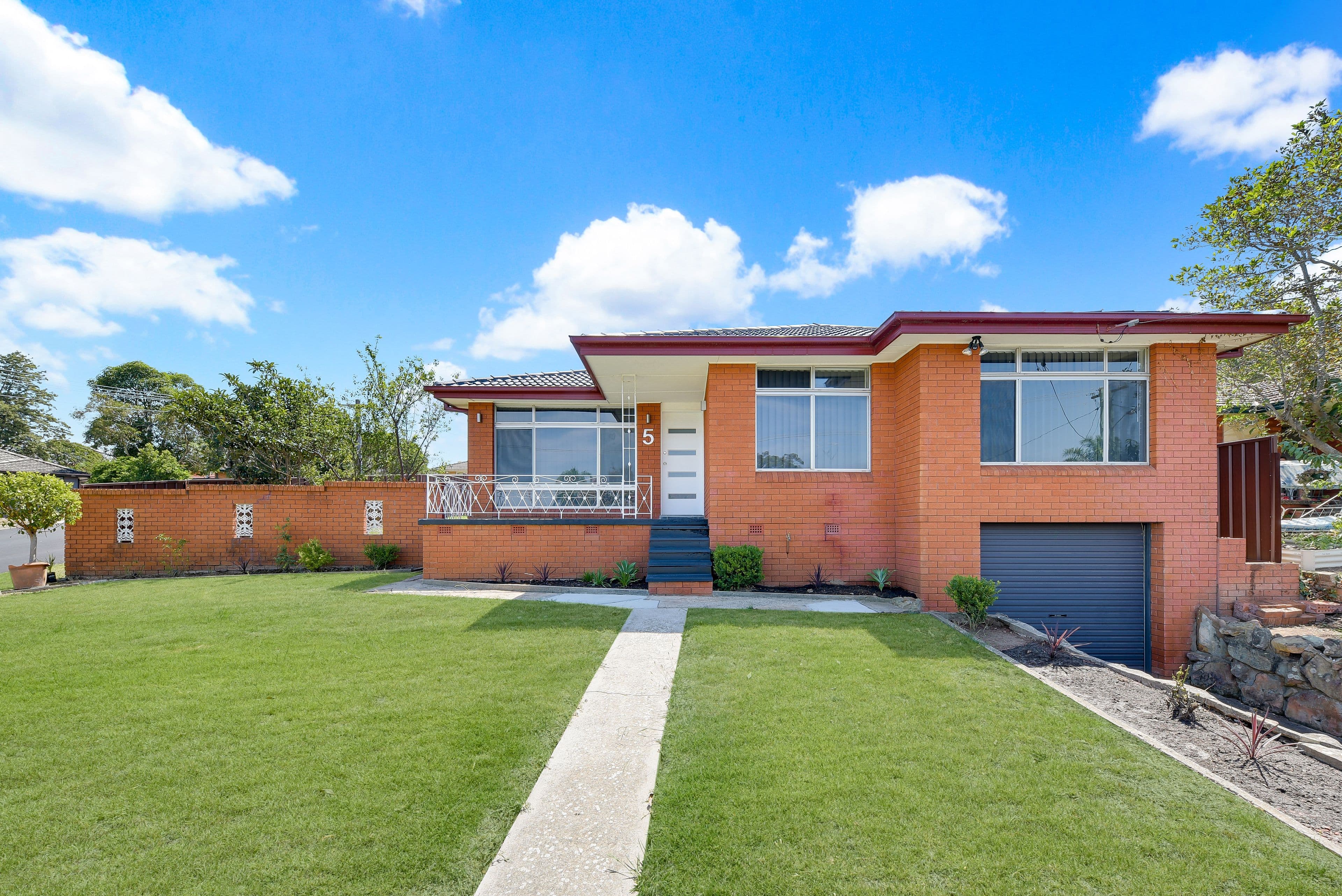5 Murray Street, Campbelltown - Image 1