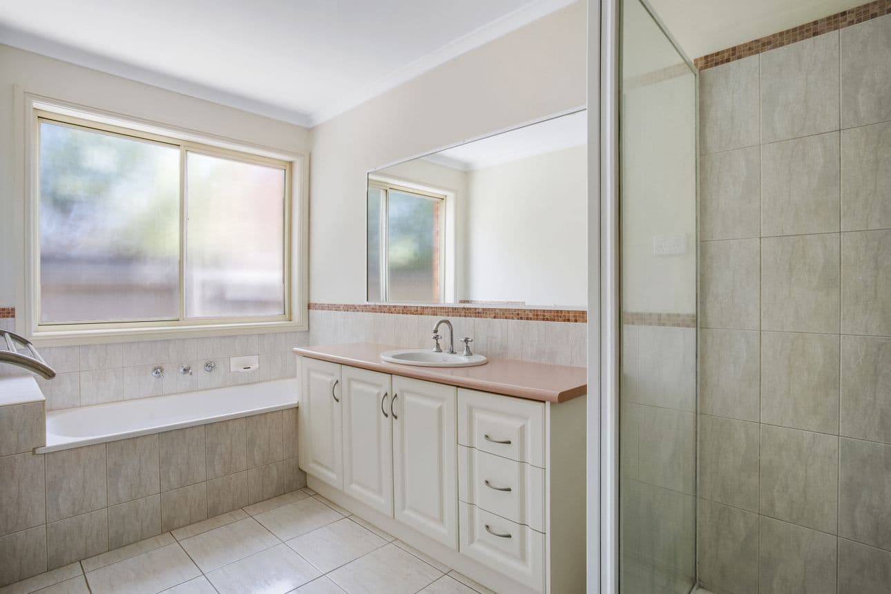 5 Alvena Court, Bell Park VIC 3215, Bell Park - Thumbnail 5