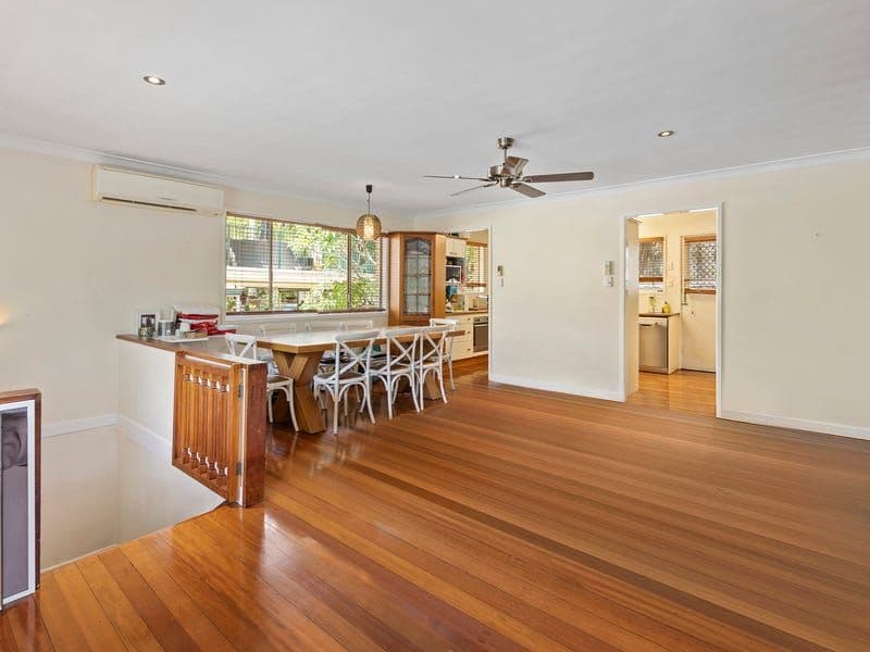 26 Fallbrook Street, Kenmore QLD 4069, Kenmore - Thumbnail 4