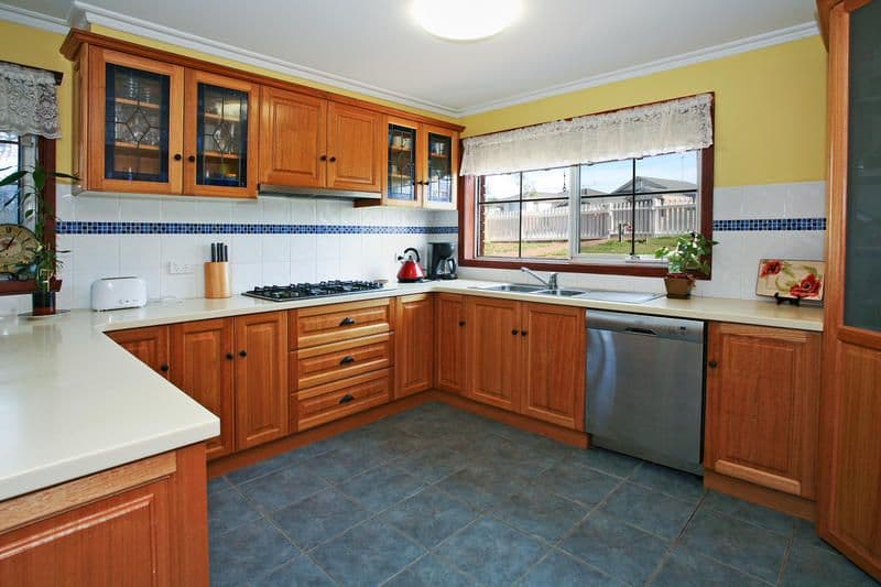21 Wandana Drive, WANDANA HEIGHTS VIC 3216, Wandana Heights - Thumbnail 5