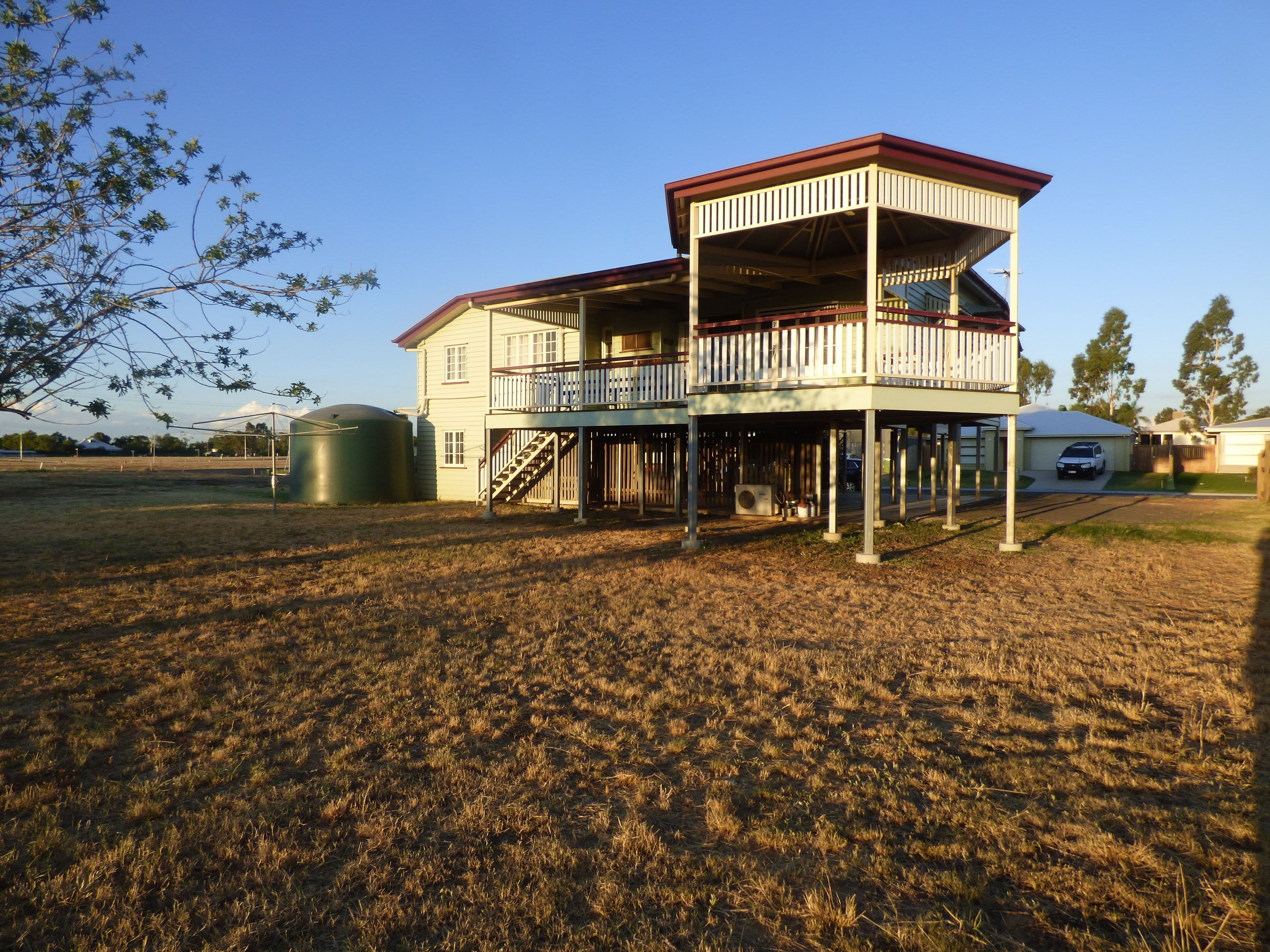 8 Highview Close, Roma QLD 4455, Roma - Thumbnail 2
