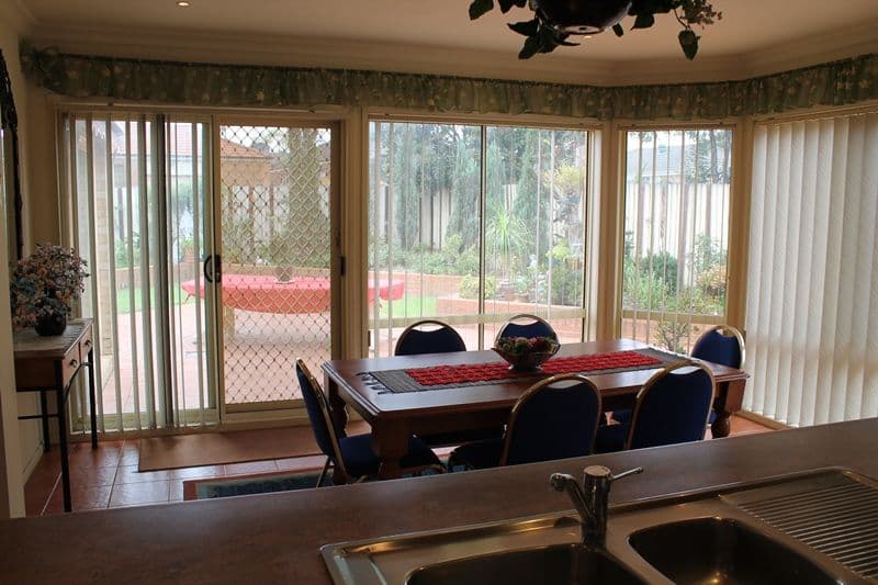 24 Greenway Drive, WEST HOXTON NSW 2171, West Hoxton - Thumbnail 4