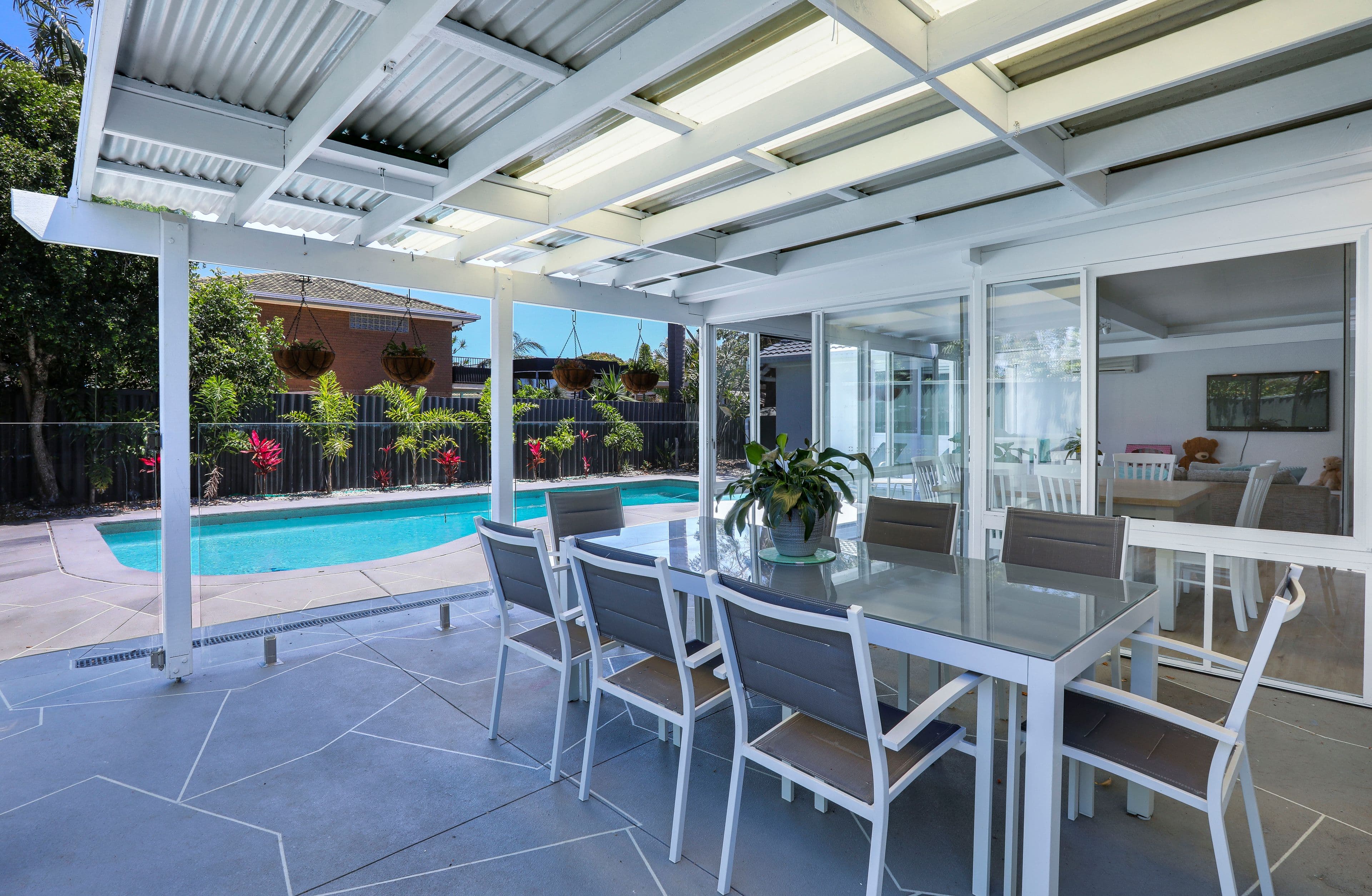 16 Lorikeet Lane, Burleigh Waters QLD 4220, Burleigh Waters - Thumbnail 3