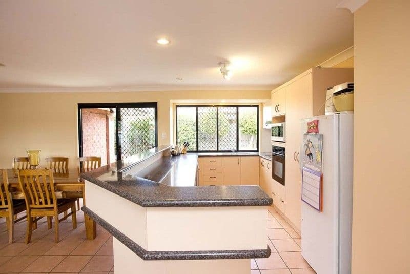 10 Lorikeet Place, WISHART QLD 4122, Wishart - Thumbnail 4