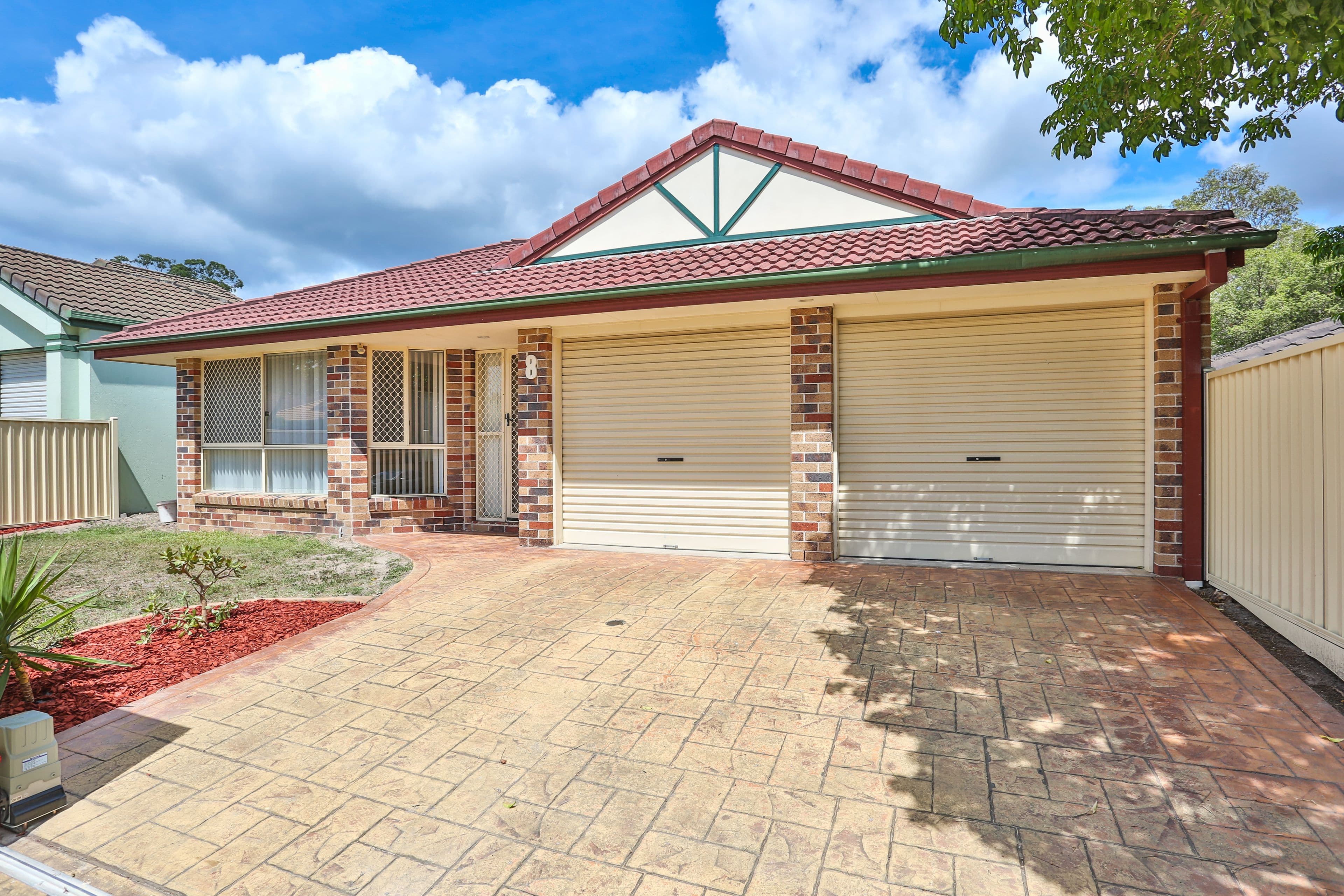 8 Tasman Place, Forest Lake QLD 4078, Forest Lake - Thumbnail 2