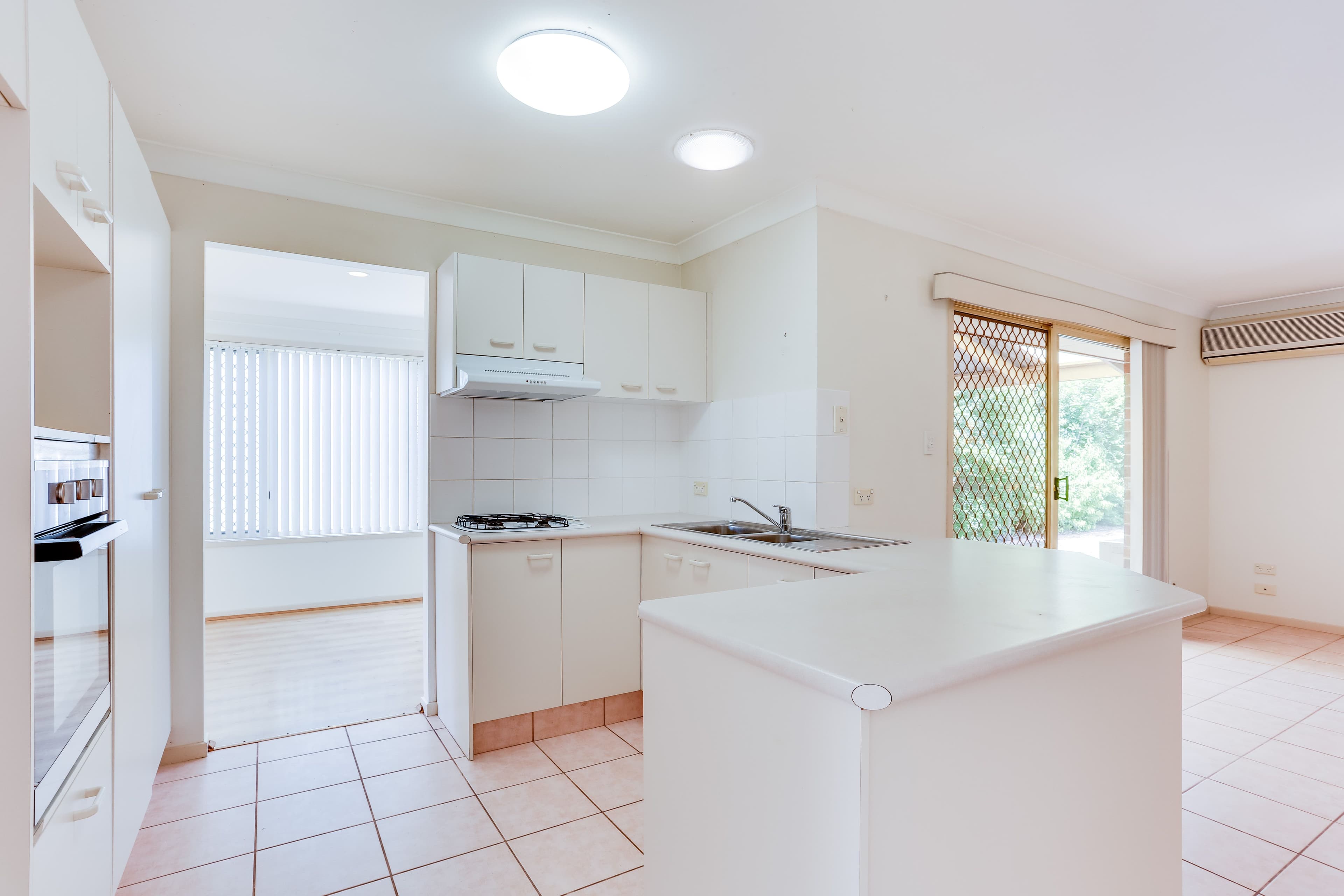 8 Tasman Place, Forest Lake QLD 4078, Forest Lake - Thumbnail 5