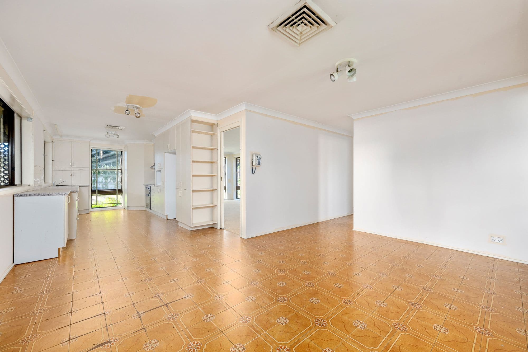 135A Kingsgrove Road, Kingsgrove NSW 2208, Kingsgrove - Thumbnail 4