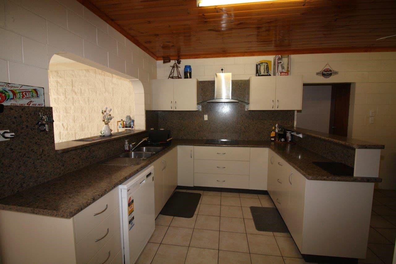 26 Bluff Road, Queenton QLD 4820, Queenton - Thumbnail 2