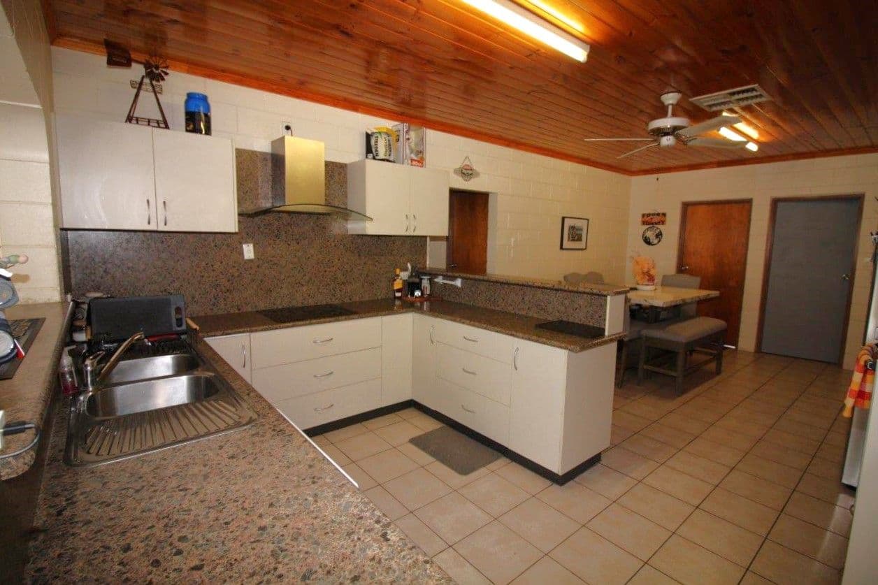 26 Bluff Road, Queenton QLD 4820, Queenton - Thumbnail 3
