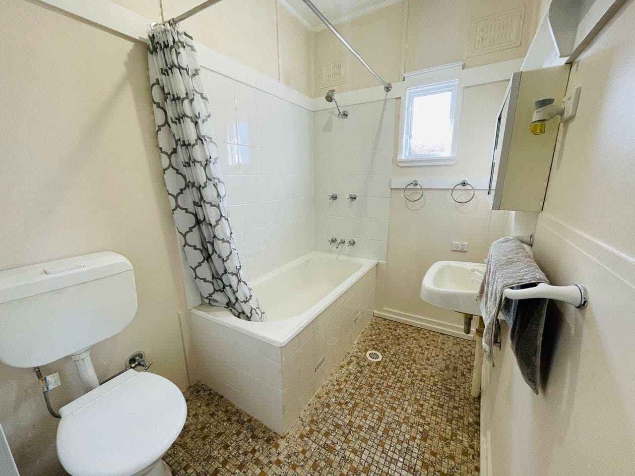 9 Alldis Street, Condobolin NSW 2877, Condobolin - Thumbnail 8