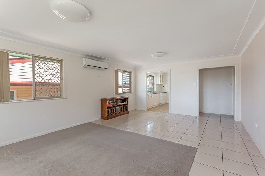 20 Hunter Street, Centenary Heights QLD 4350, Centenary Heights - Thumbnail 2