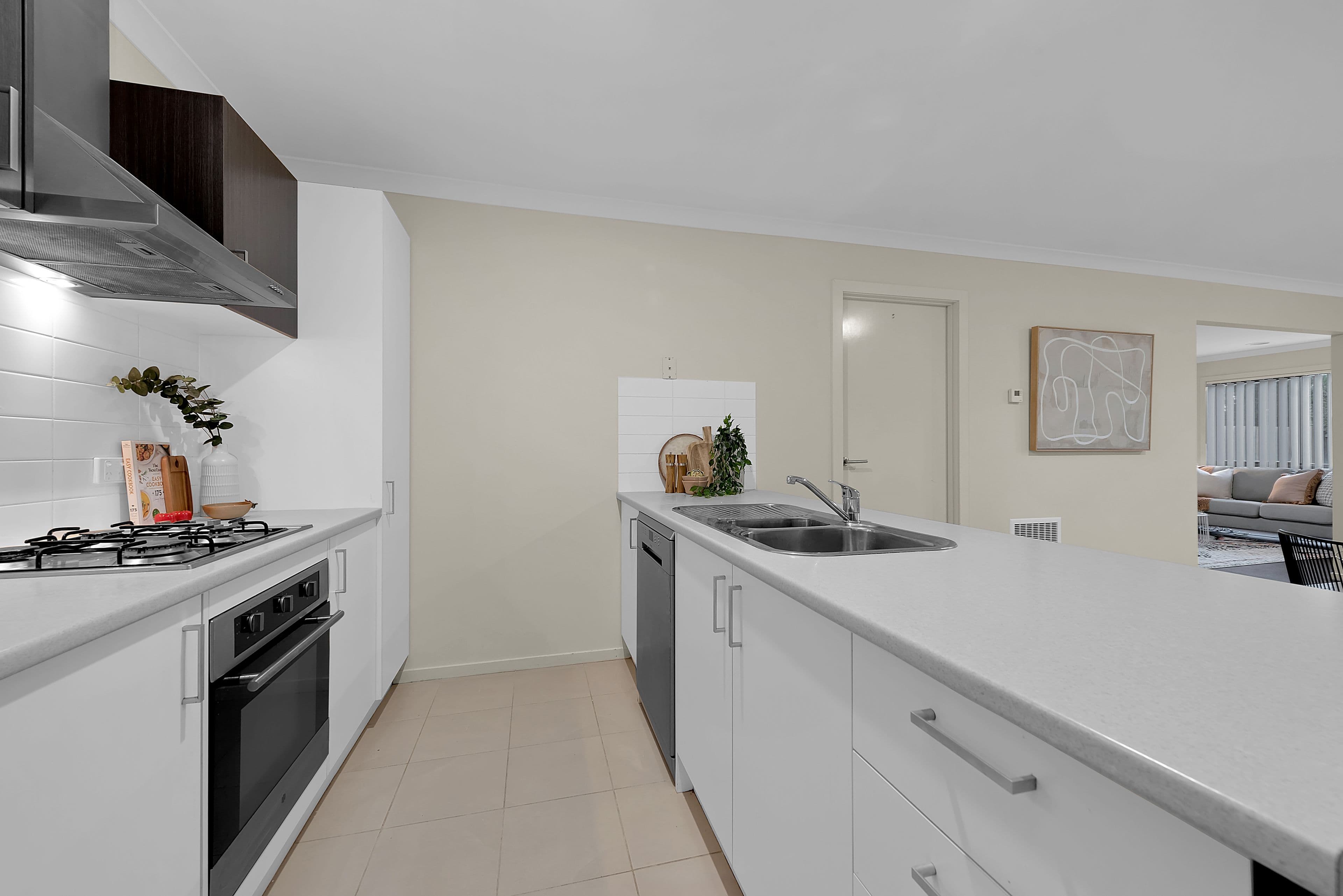 40 Melissa Way, Pakenham VIC 3810, Pakenham - Thumbnail 2