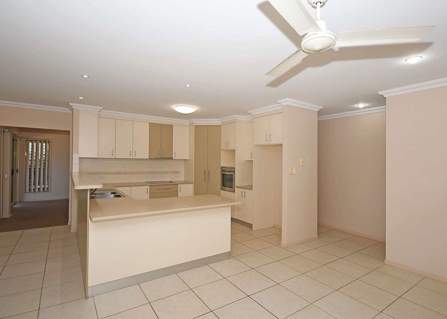 27 Gundesen Drive, Urraween QLD 4655, Urraween - Thumbnail 7