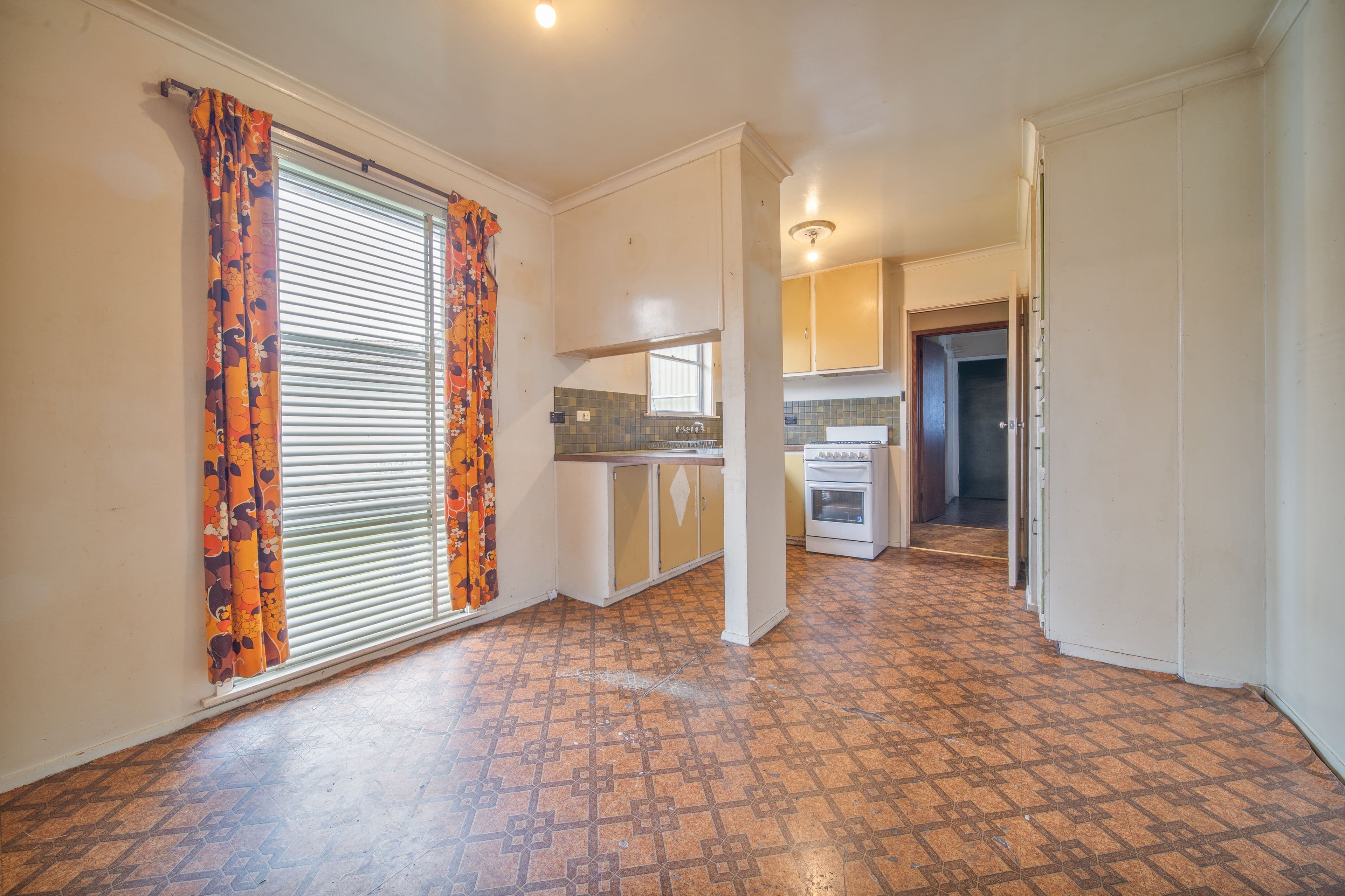 34 Milroy Street, Bendigo VIC 3550, Bendigo - Thumbnail 3
