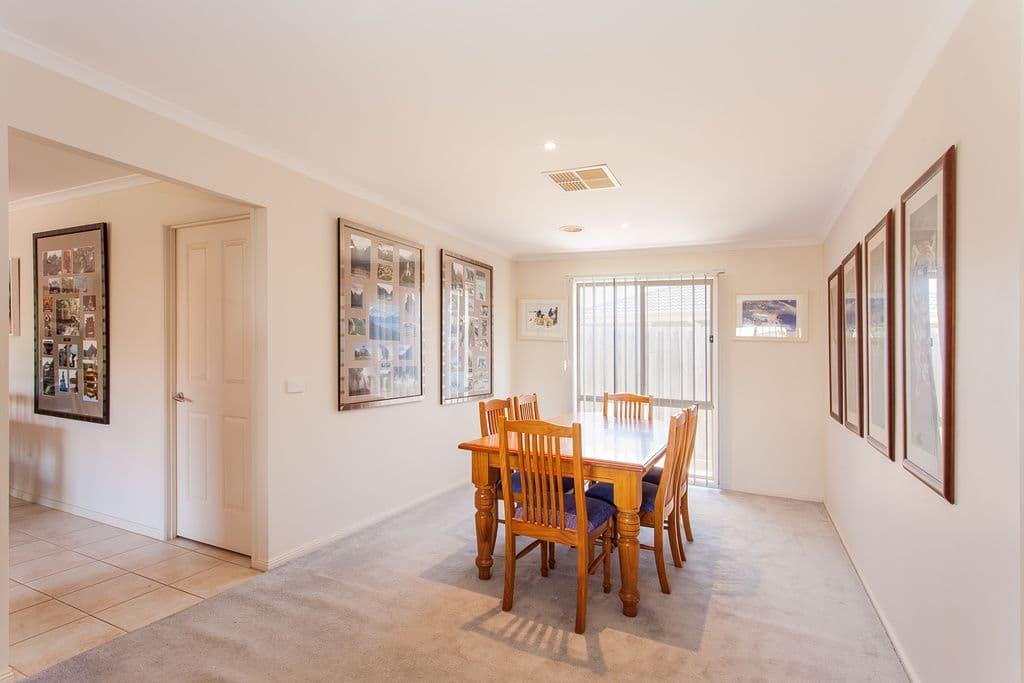 3 Lydeamore Place, Kurunjang VIC 3337, Kurunjang - Thumbnail 3