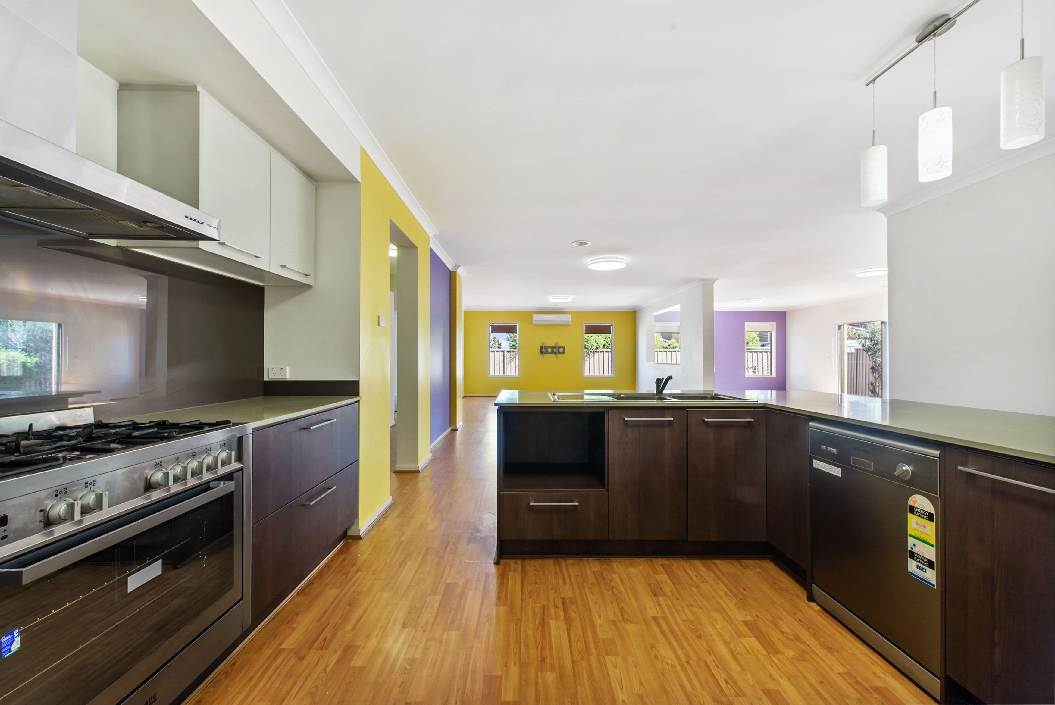7 Forest Glade Way, Caroline Springs VIC 3023, Caroline Springs - Thumbnail 2