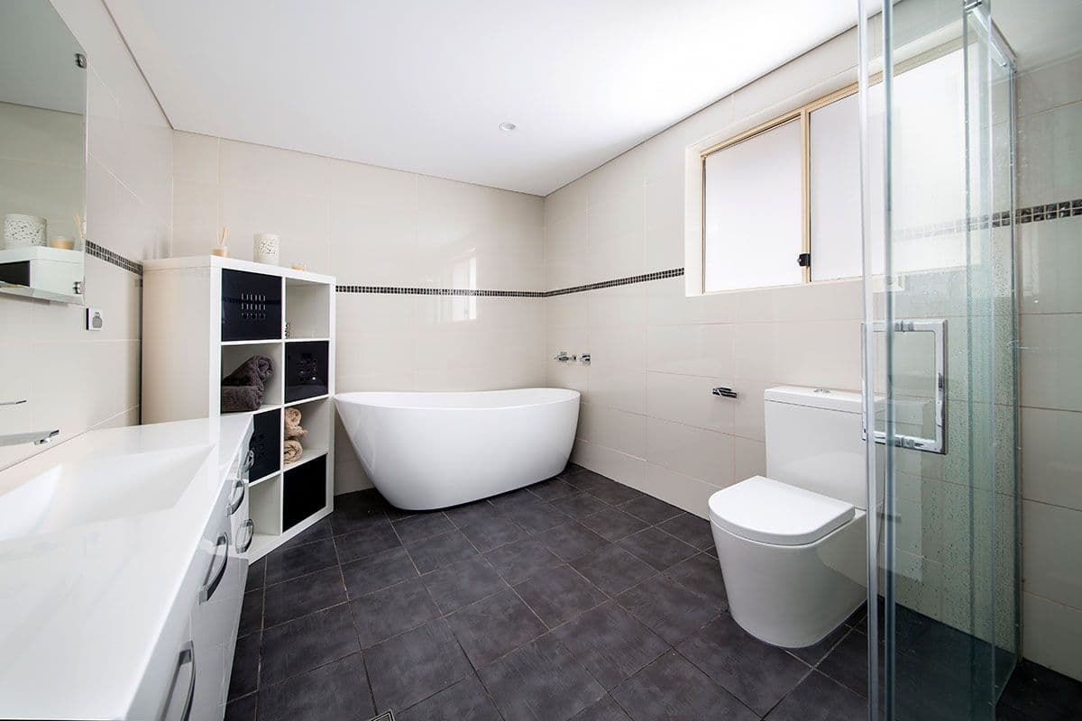 15 Cameron Place, Alfords Point - Thumbnail 5