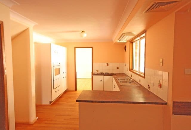 27 Woodlands Road, ST HELENS PARK NSW 2560, St Helens Park - Thumbnail 3