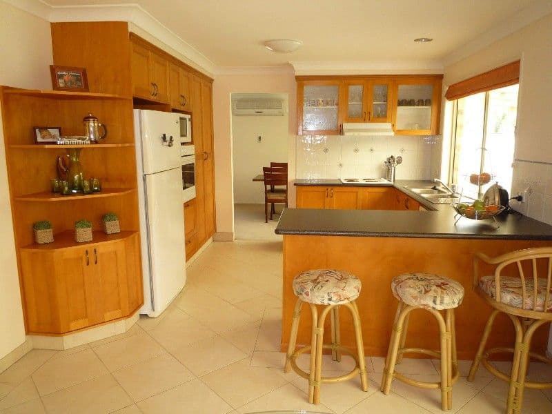 21 Allied Drive, ARUNDEL QLD 4214, Arundel - Thumbnail 3