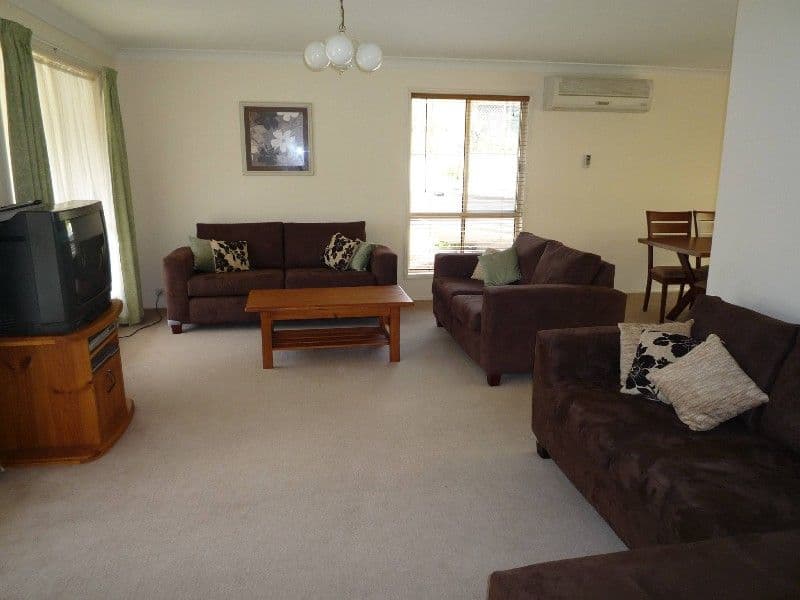 21 Allied Drive, ARUNDEL QLD 4214, Arundel - Thumbnail 4