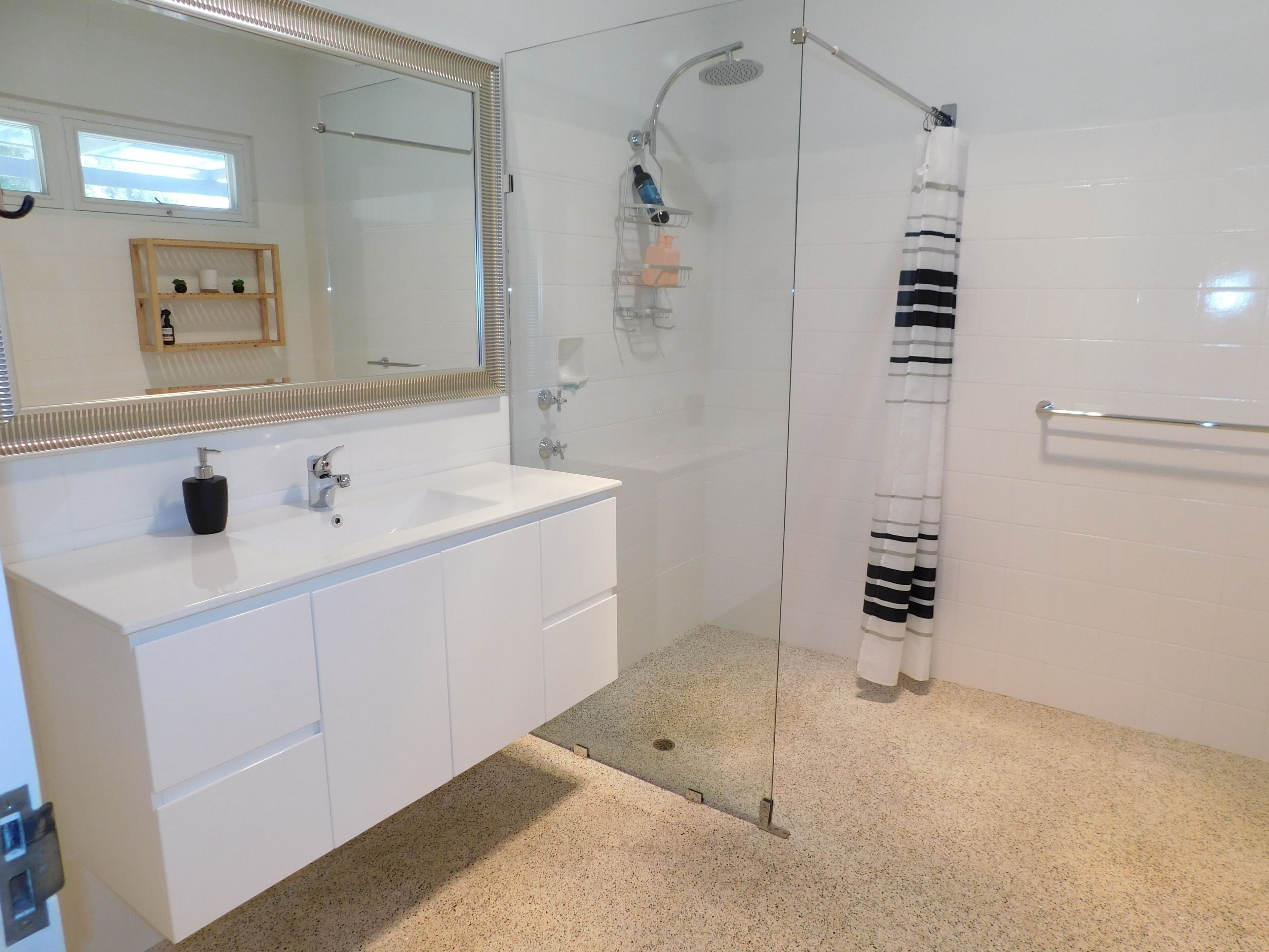 15 Cannawigara Road, Bordertown SA 5268, Bordertown - Thumbnail 4