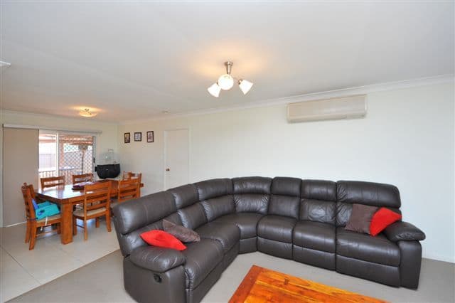 5 Silver Gum Court, GLENVALE QLD 4350, Glenvale - Thumbnail 4