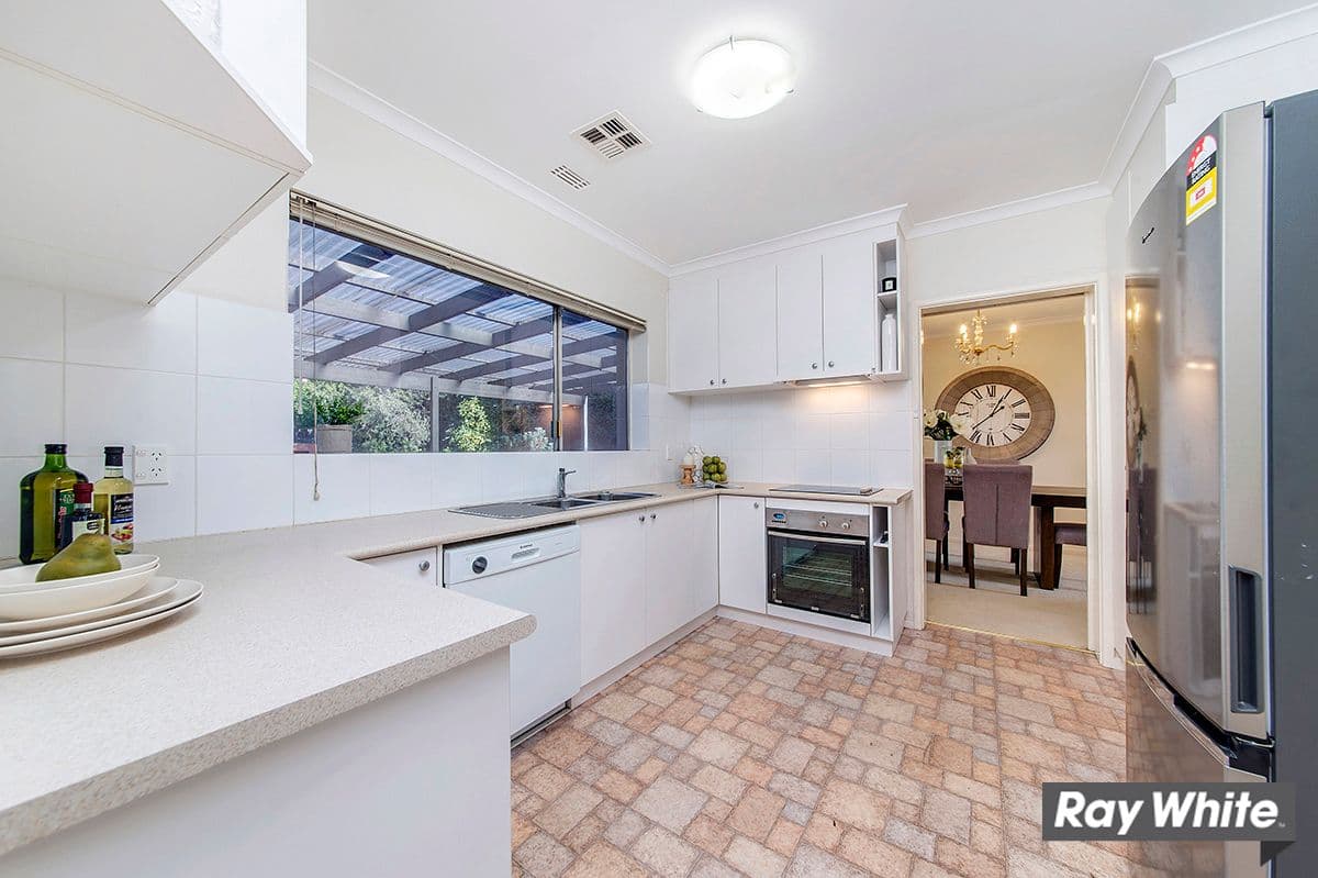 92 Bandjalong Crescent, Aranda ACT 2614, Aranda - Thumbnail 6