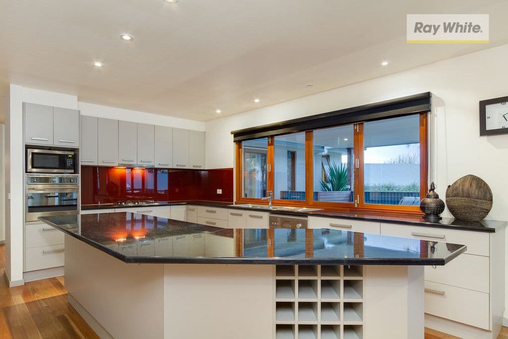 48 Warrain Avenue, ROSEBUD VIC 3939, Rosebud - Thumbnail 2