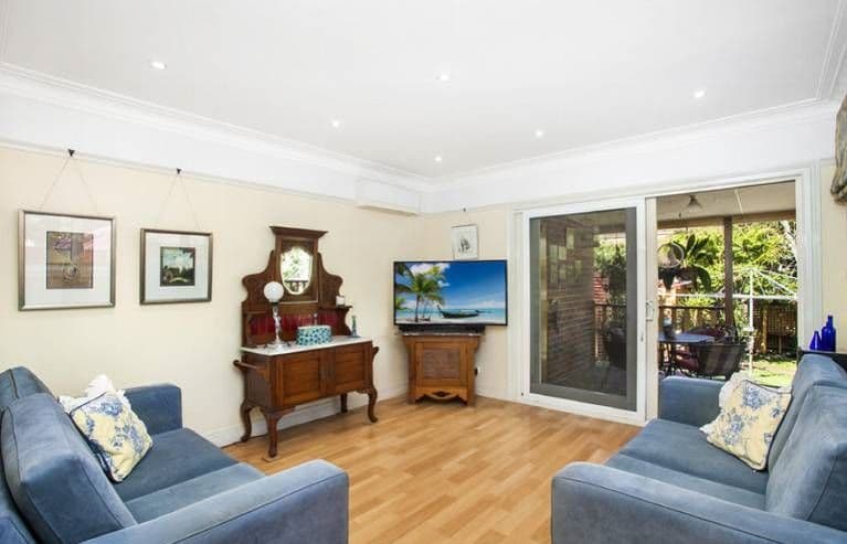 22 Hillcrest Avenue, Hurstville - Thumbnail 2