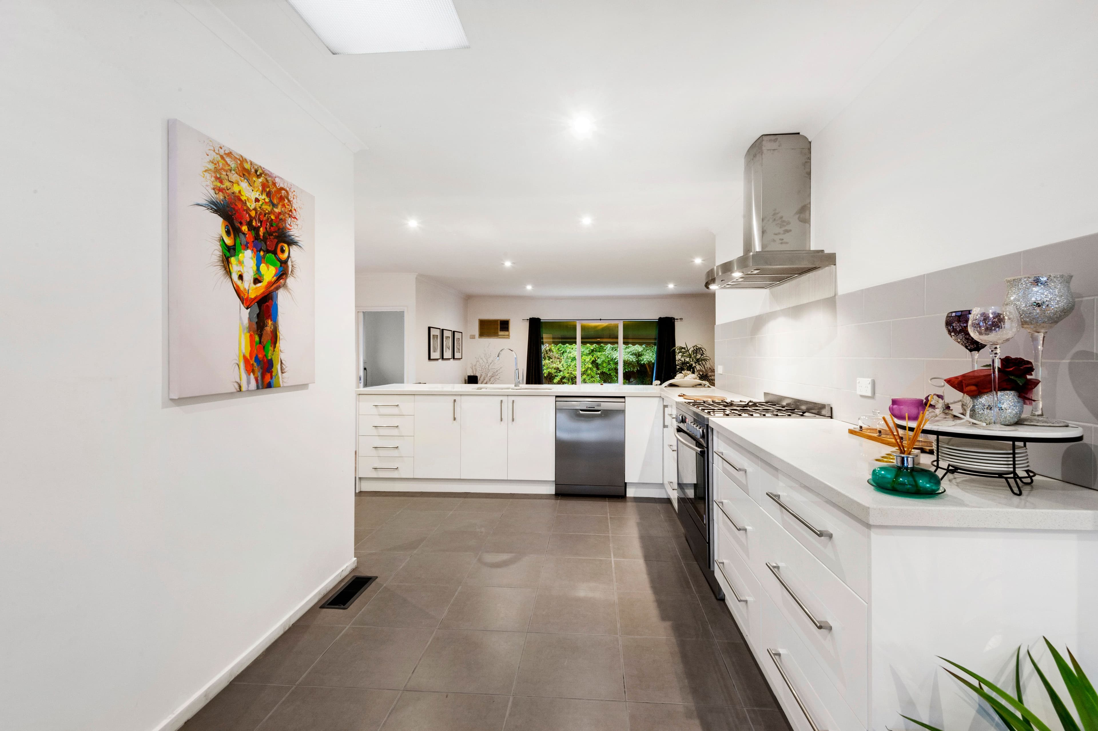 12 Glenora Court, Frankston VIC 3199, Frankston - Thumbnail 2