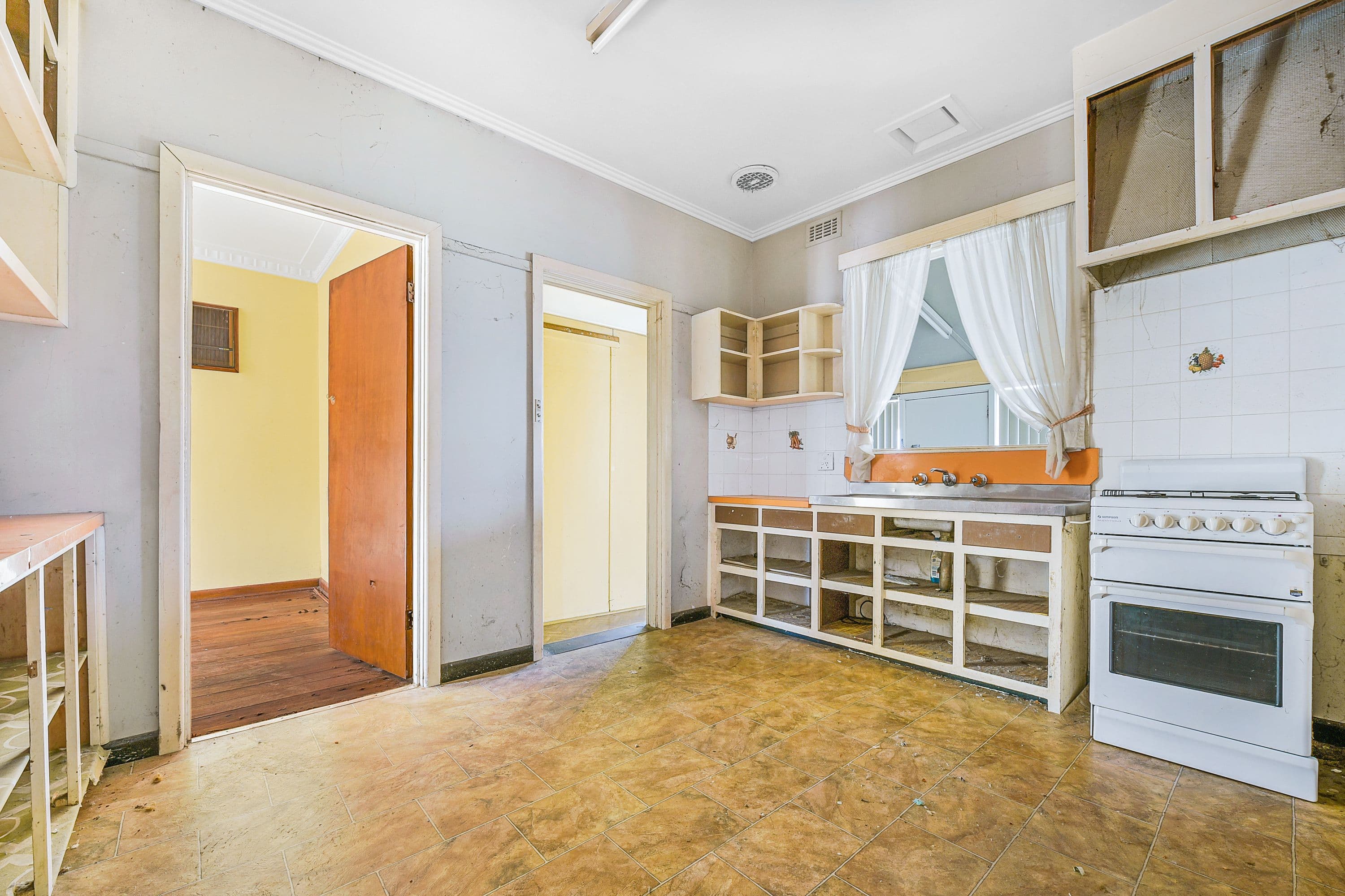 6 Colonel Street, Clayton VIC 3168, Clayton - Thumbnail 2