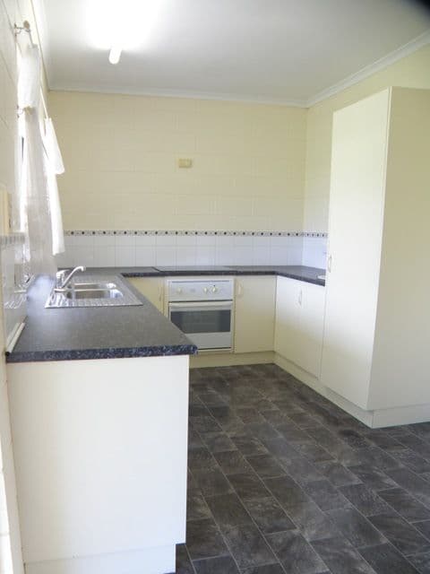 47 Canecutter Road, EDMONTON QLD 4869, Edmonton - Thumbnail 3