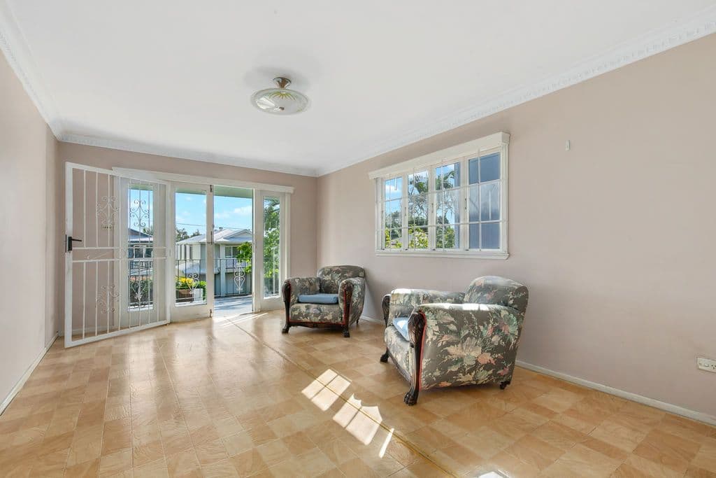 42 Peach Street, Greenslopes QLD 4120, Greenslopes - Thumbnail 2