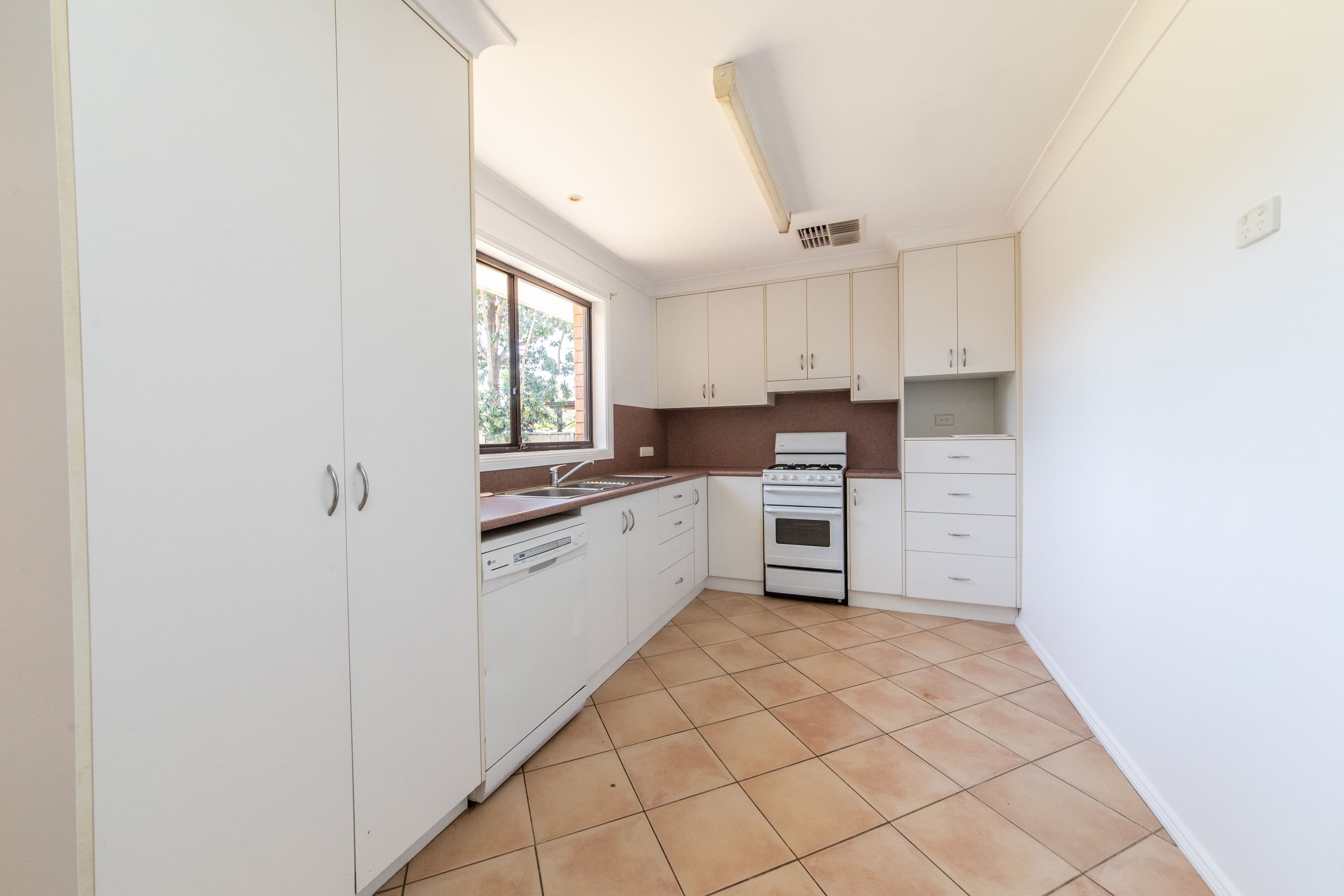 7 Bonner Crescent, Dubbo NSW 2830, Dubbo - Thumbnail 3
