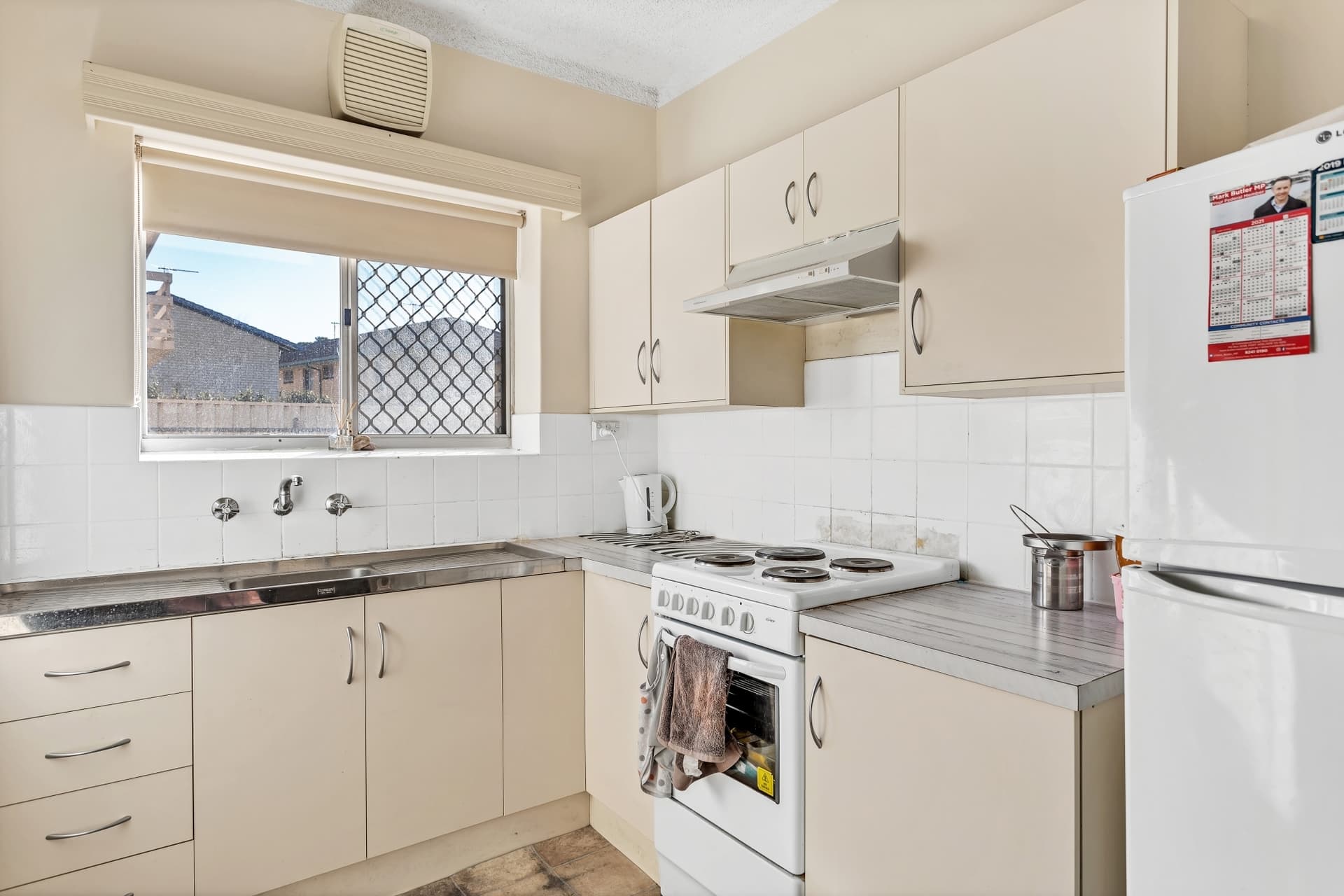 3/64 Military Road, West Beach - Thumbnail 3