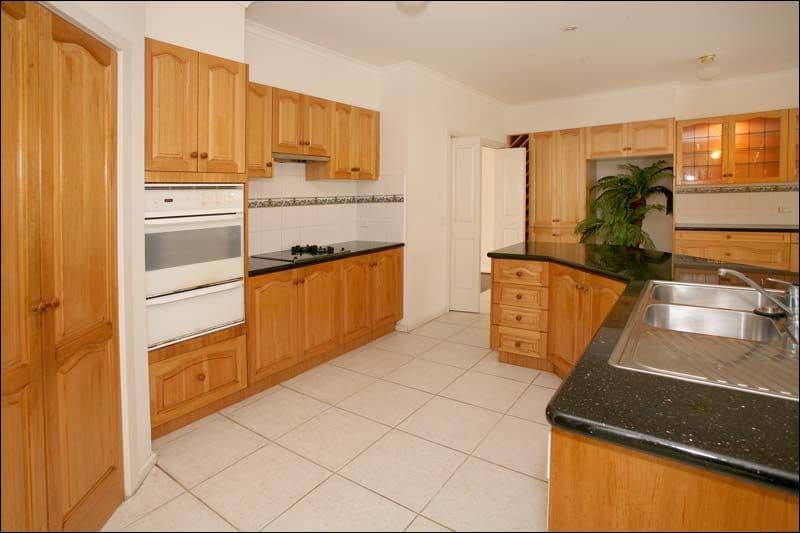 5 Fiona Court, GLEN WAVERLEY VIC 3150, Glen Waverley - Thumbnail 2