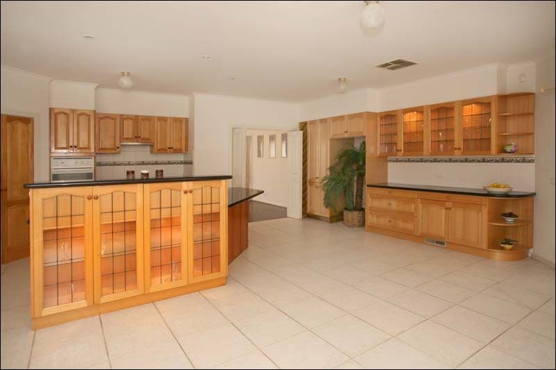 5 Fiona Court, GLEN WAVERLEY VIC 3150, Glen Waverley - Thumbnail 3