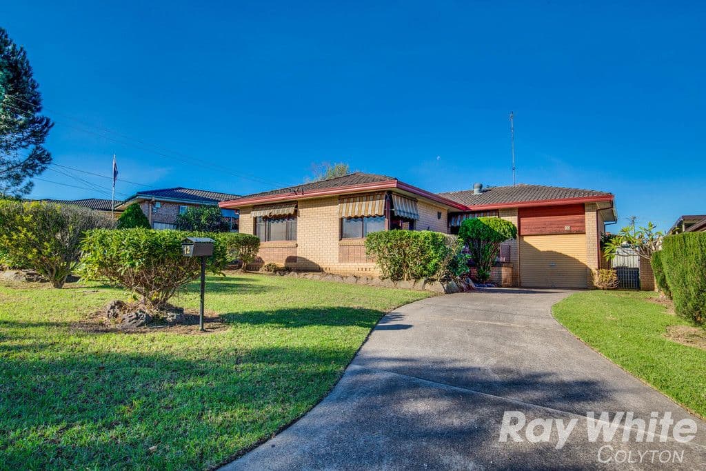 12 Blattman Street, Colyton - Image 1