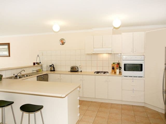 10  Maldon Terrace, FOREST HILL VIC 3131, Forest Hill - Thumbnail 4