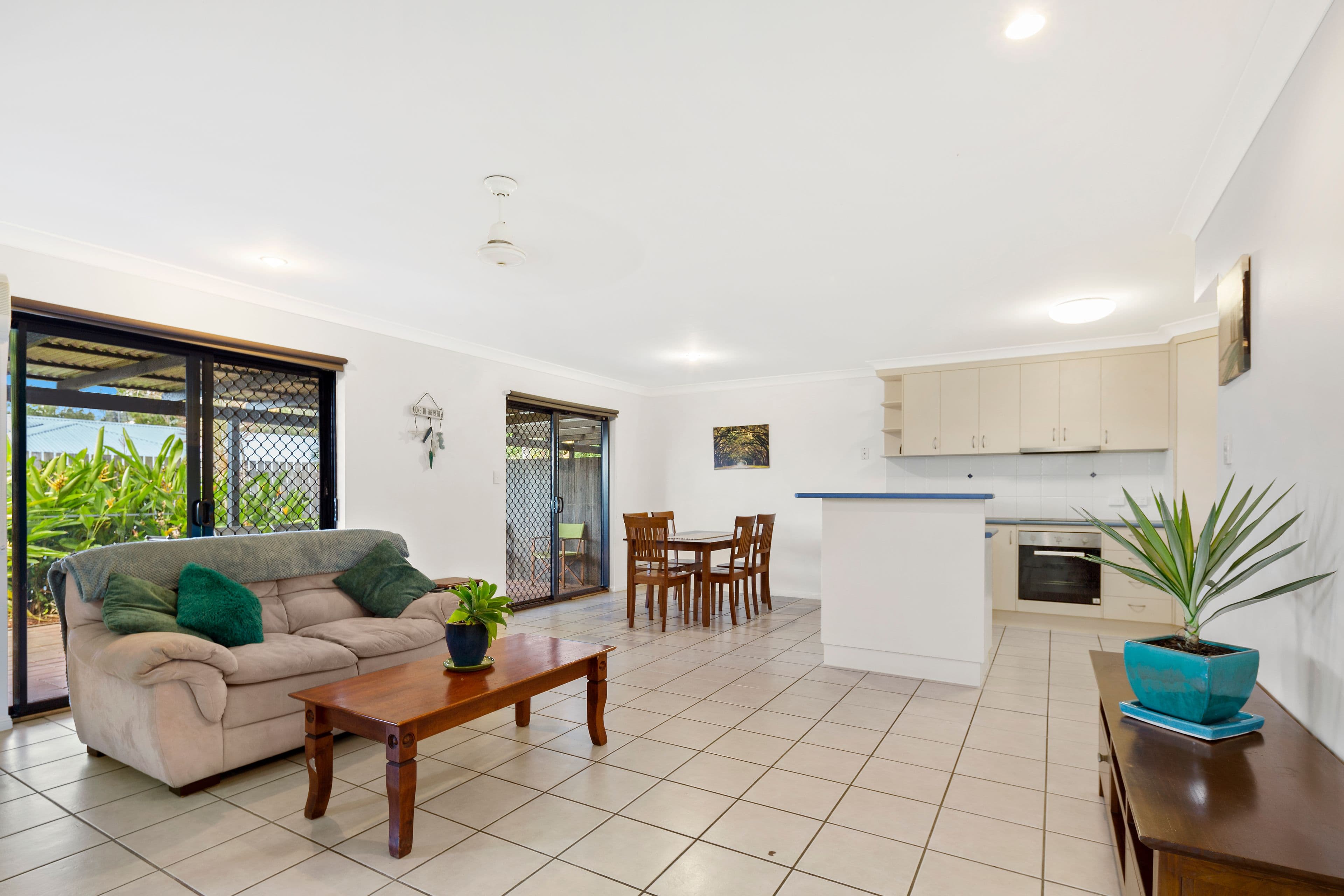 18 Banksia Court, Cannonvale QLD 4802, Cannonvale - Thumbnail 2