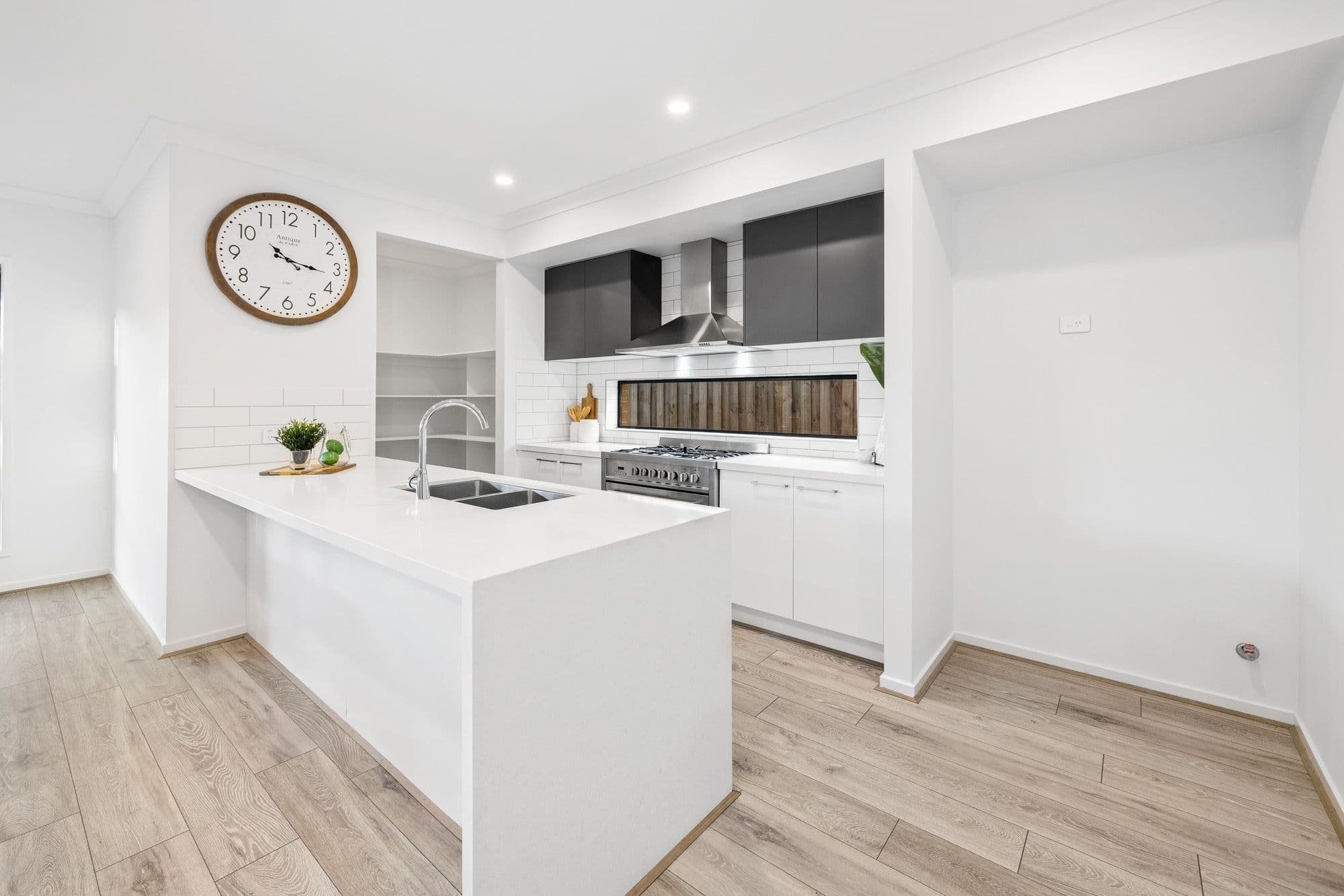 31 Tulsi Avenue, Werribee VIC 3030, Werribee - Thumbnail 7