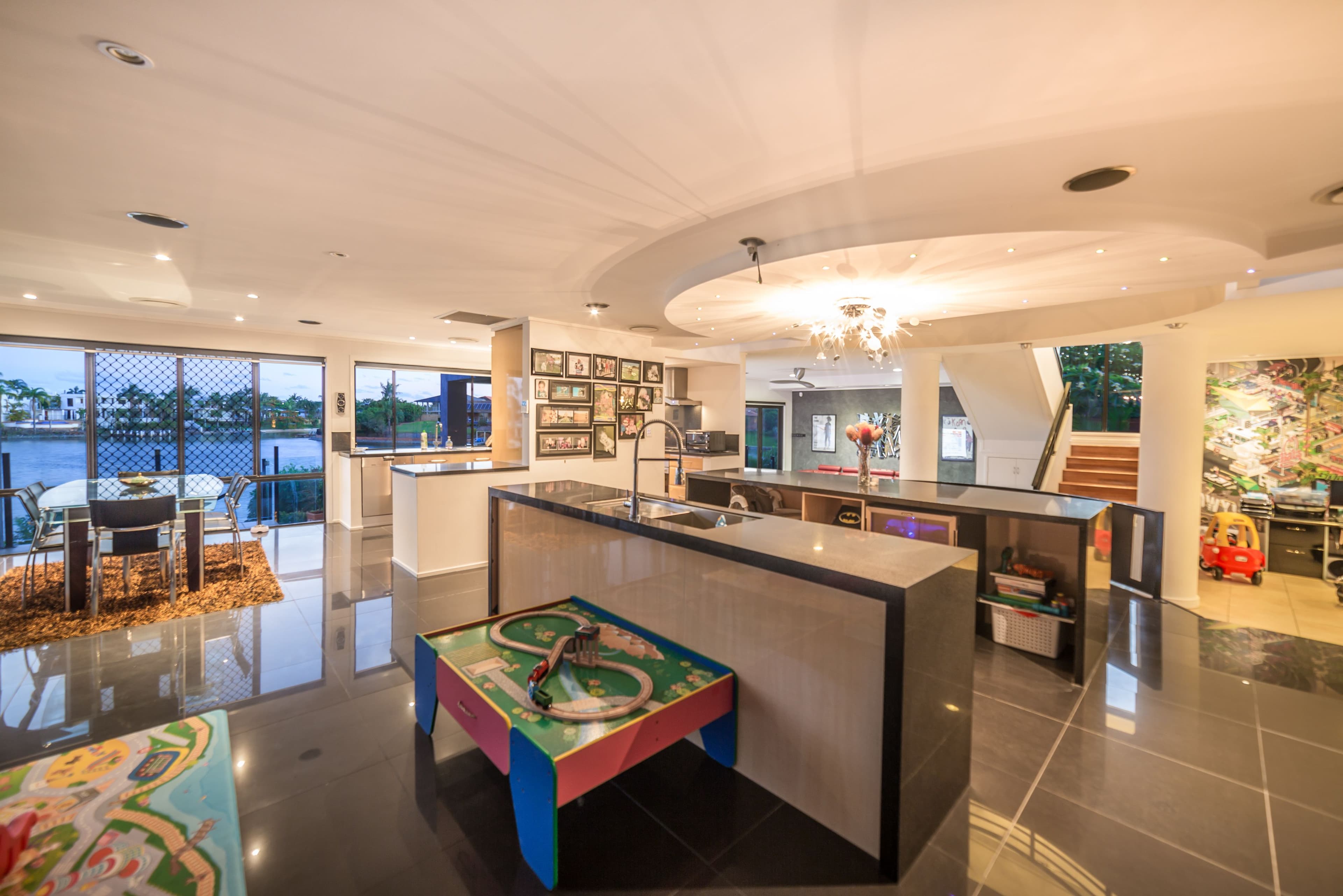 2 Glenbrook Avenue, Benowa Waters QLD 4217, Benowa - Thumbnail 4