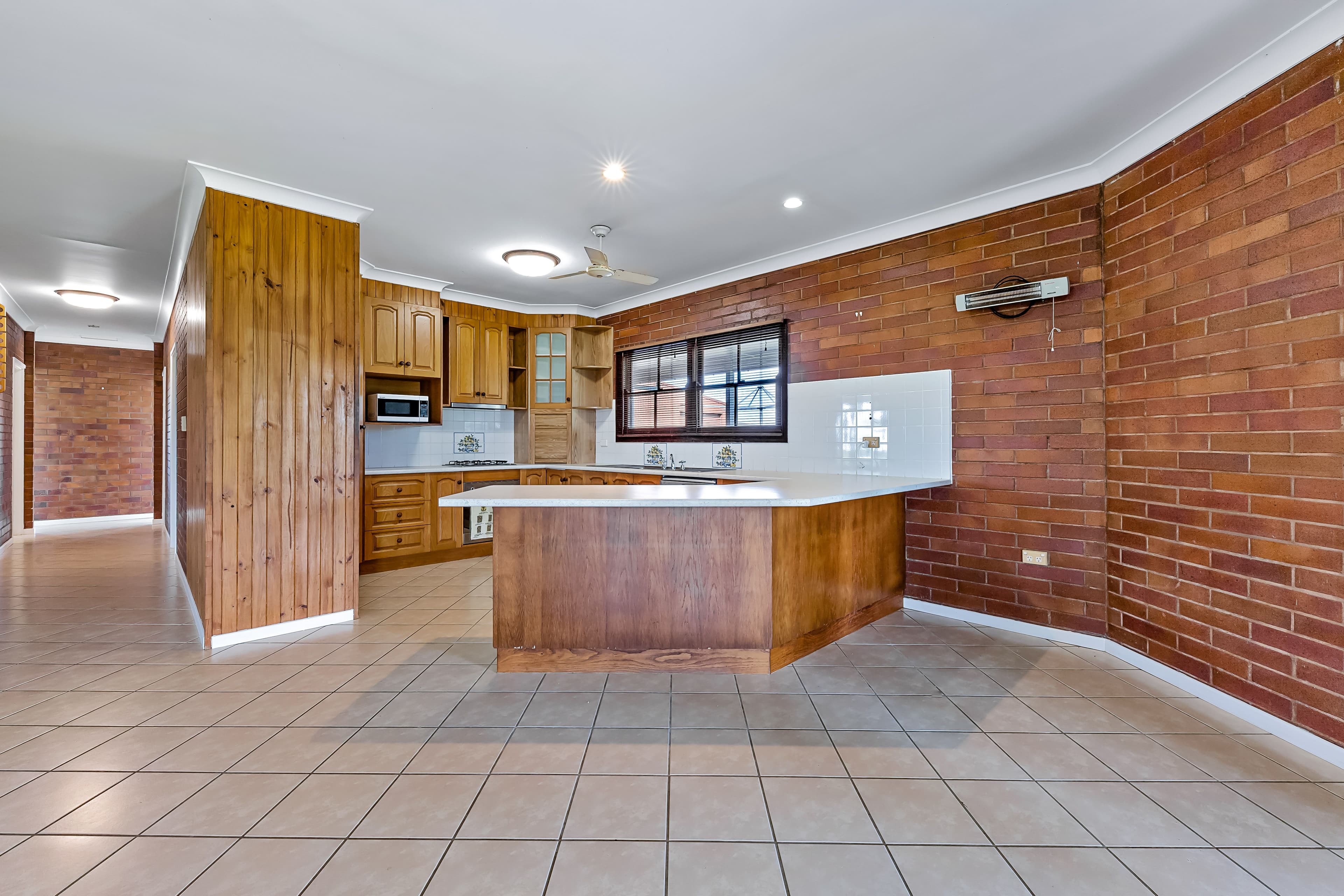 34 Gunyarra Road, Proserpine QLD 4800, Proserpine - Thumbnail 4