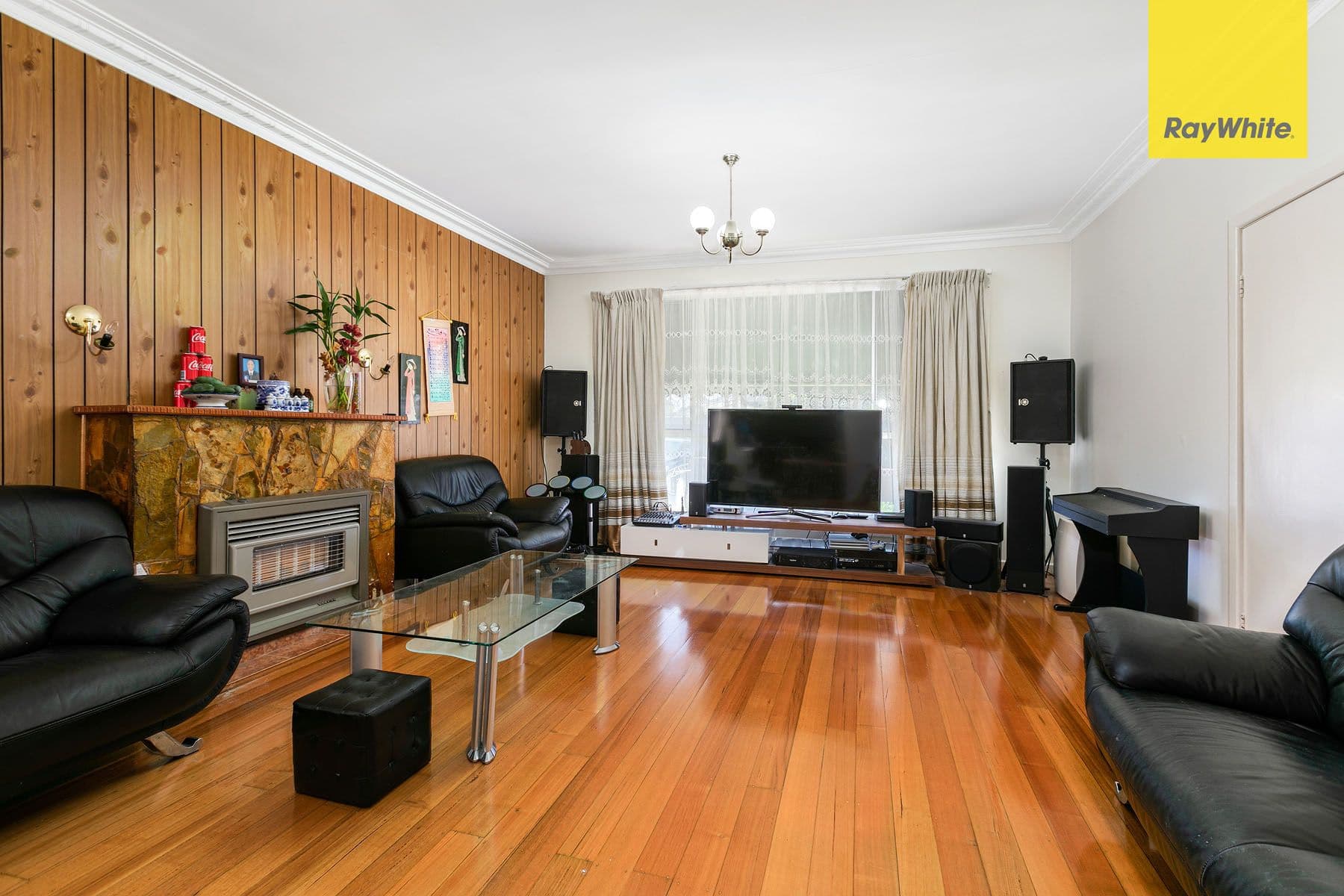 43 Collins Street, St Albans VIC 3021, St Albans - Thumbnail 2