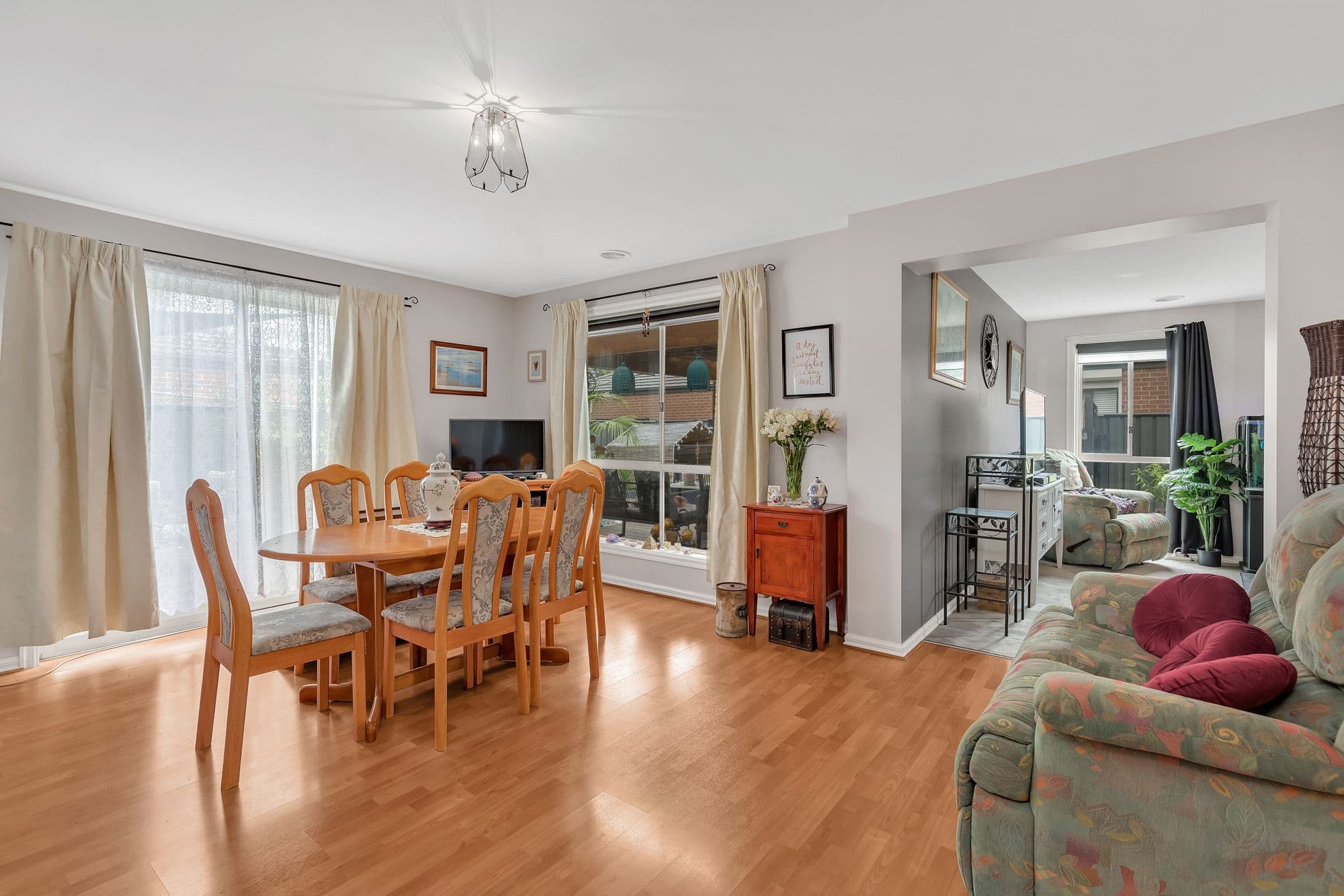 46 Millendon Boulevard, Tarneit VIC 3029, Tarneit - Thumbnail 4